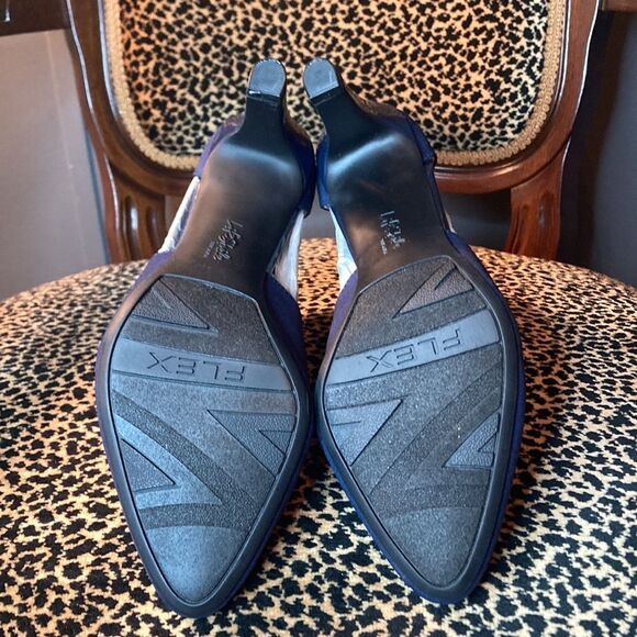 New in Box Life Stride soft system Navy back zip comfortable heels, size 8.5 - Picture 5 of 8